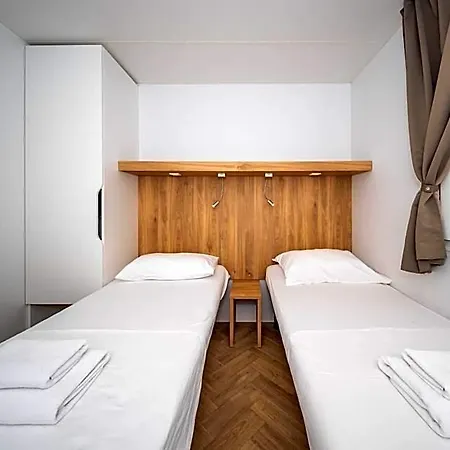 Mobile Homes Jezera Lovisca Premium فندق *