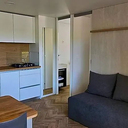 فندق Mobile Homes Jezera Lovisca Premium